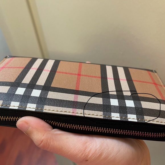 Gently used Burberry zip around wallet - Picture 8 of 10